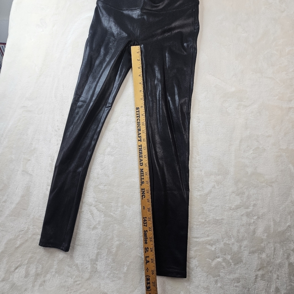 Spanx Shiny Leggings Women’s Medium Stretch Spandex Comfort Faux leather tights - Picture 6 of 8